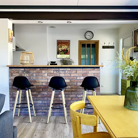 Holiday home Maisonnette Au Coeur Des Alpilles *